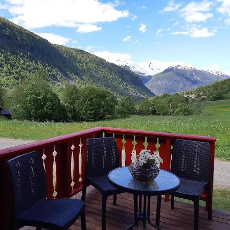 Eidsdal Camping Og Feriehus Экстерьер фото