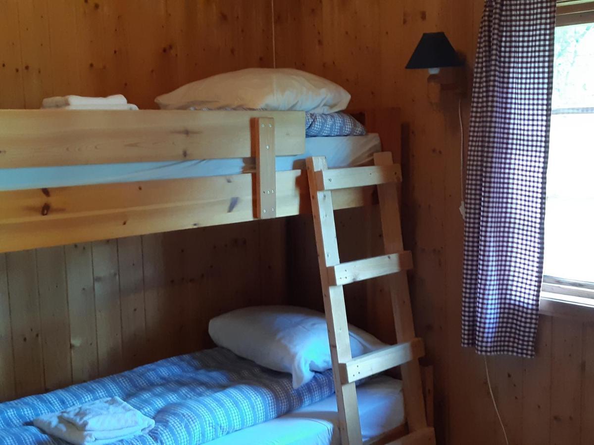 Отель Eidsdal Camping Og Feriehus Экстерьер фото