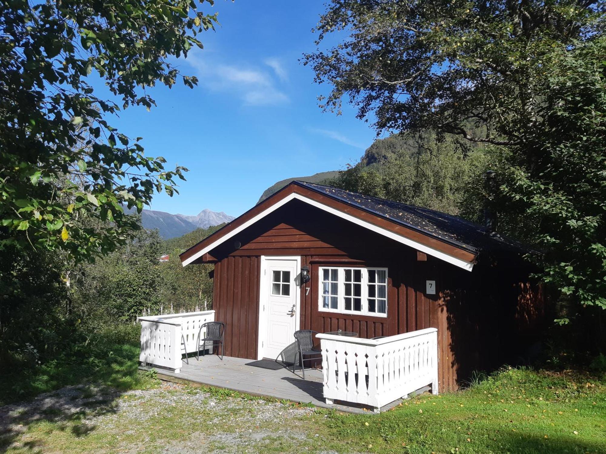 Eidsdal Camping Og Feriehus Экстерьер фото