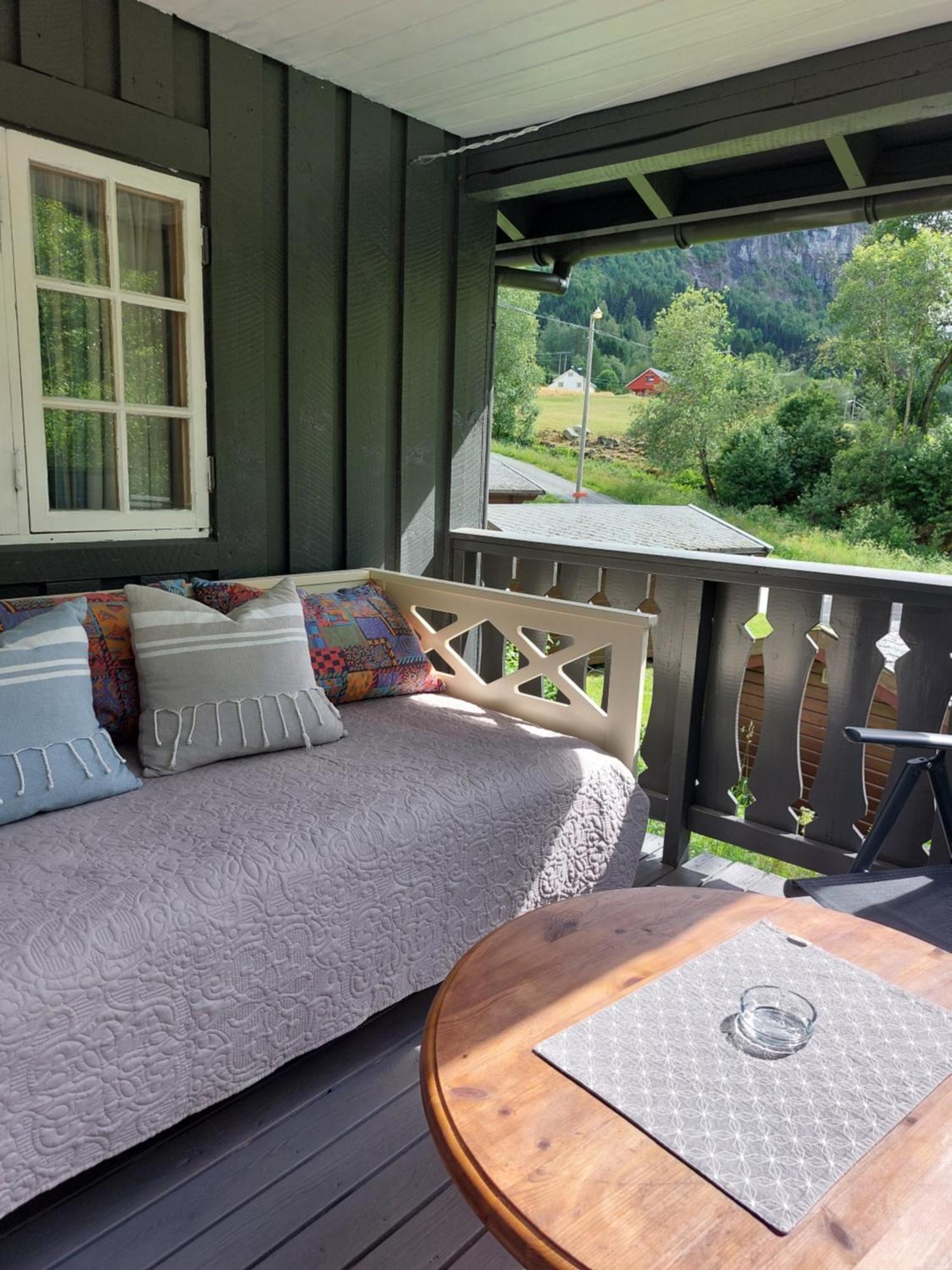 Eidsdal Camping Og Feriehus Экстерьер фото
