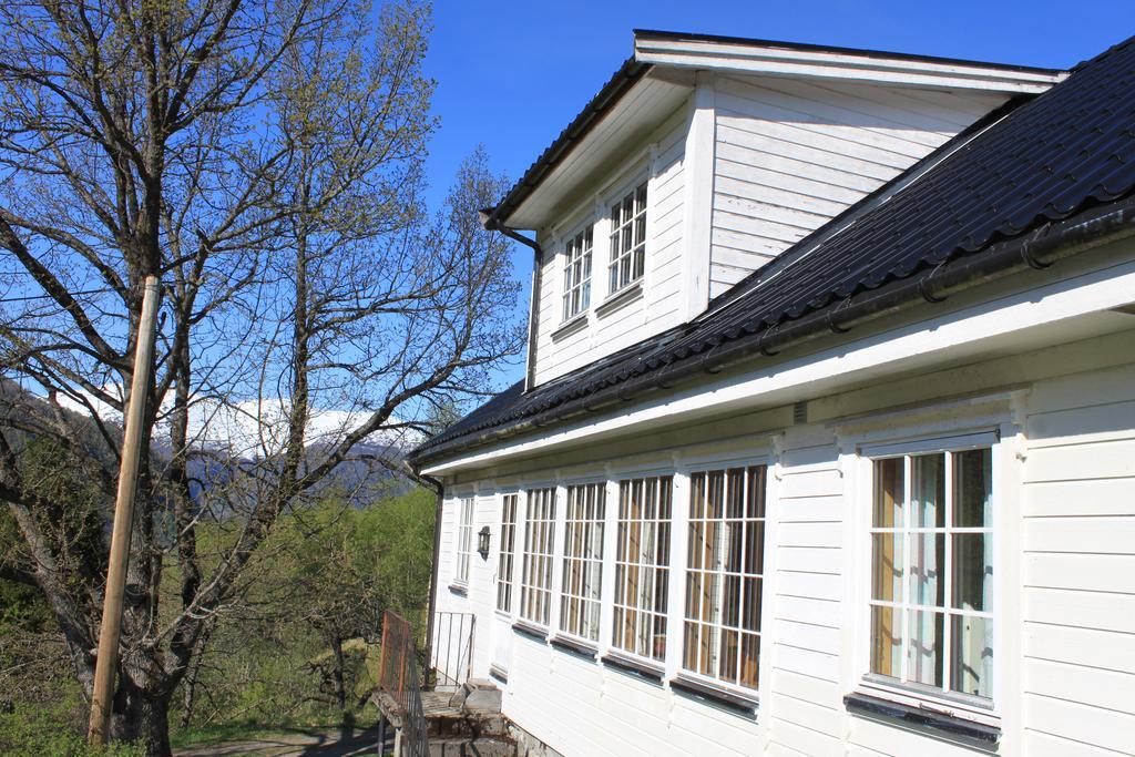 Eidsdal Camping Og Feriehus Экстерьер фото