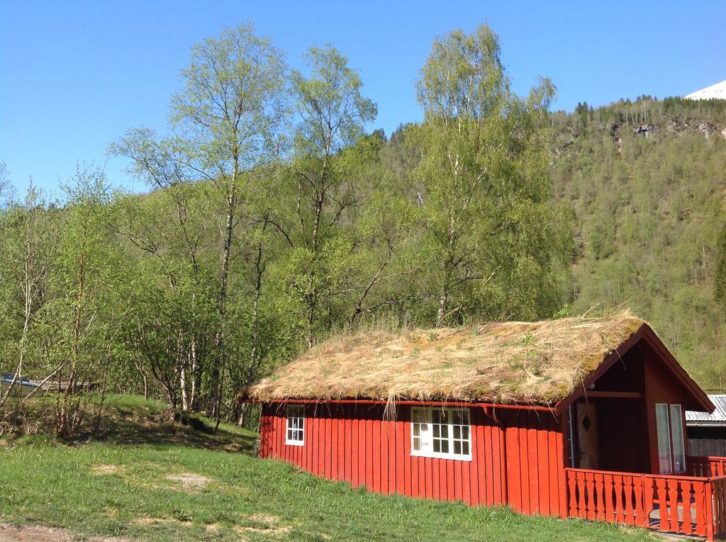 Eidsdal Camping Og Feriehus Экстерьер фото